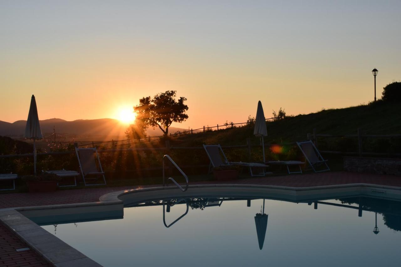 Il Poggio Della Pieve Apartments Santa Luce Dış mekan fotoğraf